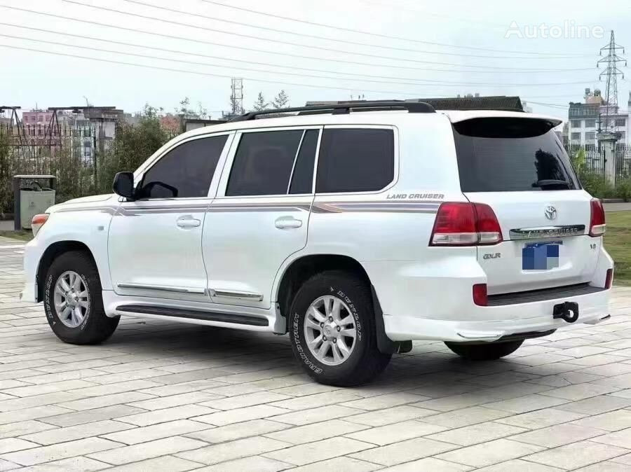 Toyota Land Cruiser - SUV: fotoğraf 2 Toyota Land Cruiser - SUV: fotoğraf 2