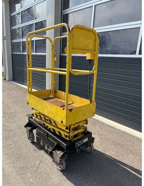 Boss 4,55m Arbeitsbühne Personenlift, BJ 2009 - Makasli platform: fotoğraf 2 Boss 4,55m Arbeitsbühne Personenlift, BJ 2009 - Makasli platform: fotoğraf 2