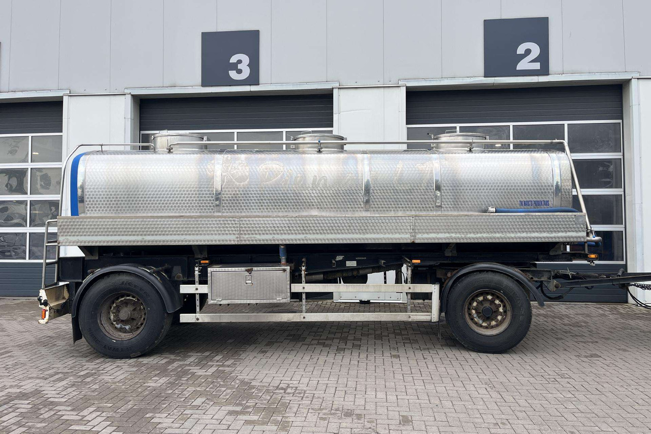 MAN TGS 26.400 6X2-2 Plandex (08632) - Tanker kamyon: fotoğraf 5 MAN TGS 26.400 6X2-2 Plandex (08632) - Tanker kamyon: fotoğraf 5