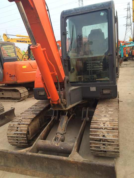 Awesome Performance Korea Imported Small Scale Used Doosan Dx60 Excavator in Shanghai - Paletli ekskavatör: fotoğraf 2 Awesome Performance Korea Imported Small Scale Used Doosan Dx60 Excavator in Shanghai - Paletli ekskavatör: fotoğraf 2