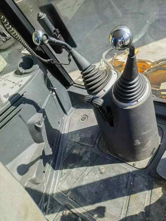 Backhoe loader JCB 3CX 4*4 tlb loader UKmade, used cheap JCB 3CX retro loader and digger - Iş makinesi: fotoğraf 3 Backhoe loader JCB 3CX 4*4 tlb loader UKmade, used cheap JCB 3CX retro loader and digger - Iş makinesi: fotoğraf 3