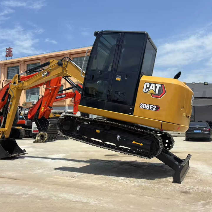 CAT 306E Used Excavator Latest Model 6tons 95% New Original with EPA CE Excavator Cat 306 mini digger excavator - Ekskavatör: fotoğraf 1 CAT 306E Used Excavator Latest Model 6tons 95% New Original with EPA CE Excavator Cat 306 mini digger excavator - Ekskavatör: fotoğraf 1