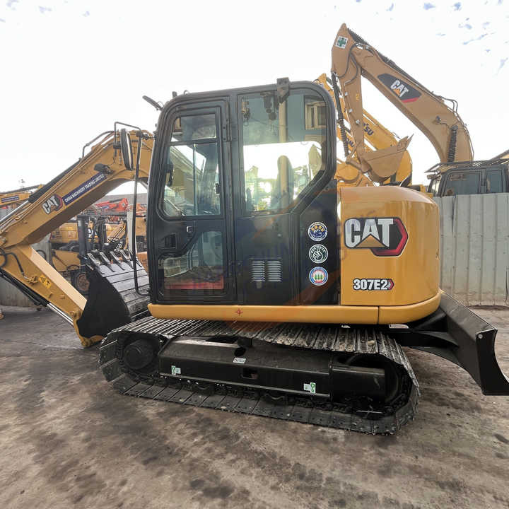 Good Condition Used Caterpillar CAT 307E2 Hydraulic Crawler Excavator Suitable For Construction/ Agriculture Digging - Paletli ekskavatör: fotoğraf 2 Good Condition Used Caterpillar CAT 307E2 Hydraulic Crawler Excavator Suitable For Construction/ Agriculture Digging - Paletli ekskavatör: fotoğraf 2