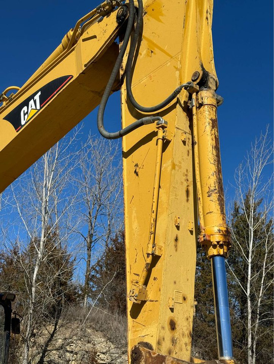 High Quality Good Condition Construction Business Powerful Cat 330C Excavator in Shanghai - Paletli ekskavatör: fotoğraf 2 High Quality Good Condition Construction Business Powerful Cat 330C Excavator in Shanghai - Paletli ekskavatör: fotoğraf 2