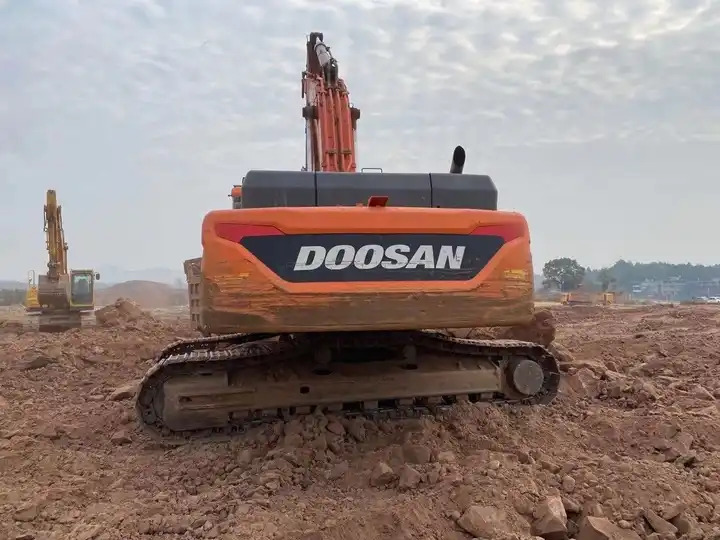 High Quality Second Hand Doosan Dx420 Excavator,Efficient,Energy-saving,And Suitable For Crushing Used Hand Excavators - Paletli ekskavatör: fotoğraf 2 High Quality Second Hand Doosan Dx420 Excavator,Efficient,Energy-saving,And Suitable For Crushing Used Hand Excavators - Paletli ekskavatör: fotoğraf 2