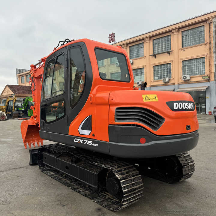 Hot Sale Used Doosan DX75-9C Excavator Doosan 7.5 Ton Crawler Digger Original Equipment - Paletli ekskavatör: fotoğraf 1 Hot Sale Used Doosan DX75-9C Excavator Doosan 7.5 Ton Crawler Digger Original Equipment - Paletli ekskavatör: fotoğraf 1