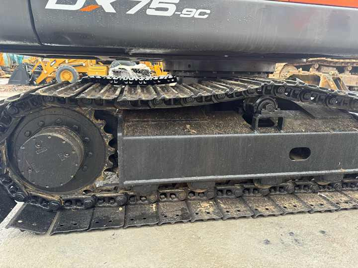 Hot Sale Used Doosan DX75-9C Excavator Doosan 7.5 Ton Crawler Digger Original Equipment - Paletli ekskavatör: fotoğraf 5 Hot Sale Used Doosan DX75-9C Excavator Doosan 7.5 Ton Crawler Digger Original Equipment - Paletli ekskavatör: fotoğraf 5