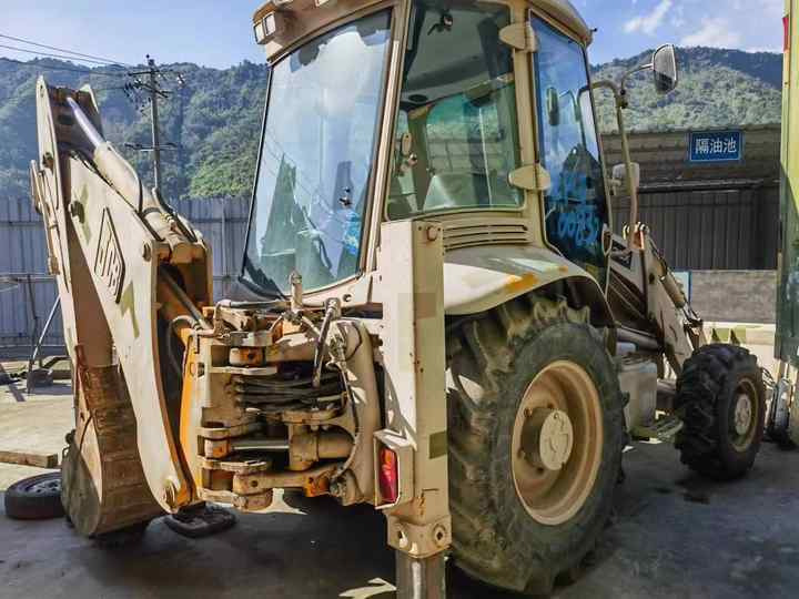 Hot sale Backhoe loader JCB 3CX 4*4 tlb loader UKmade, used cheap JCB 3CX retro loader and digger - Iş makinesi: fotoğraf 2 Hot sale Backhoe loader JCB 3CX 4*4 tlb loader UKmade, used cheap JCB 3CX retro loader and digger - Iş makinesi: fotoğraf 2