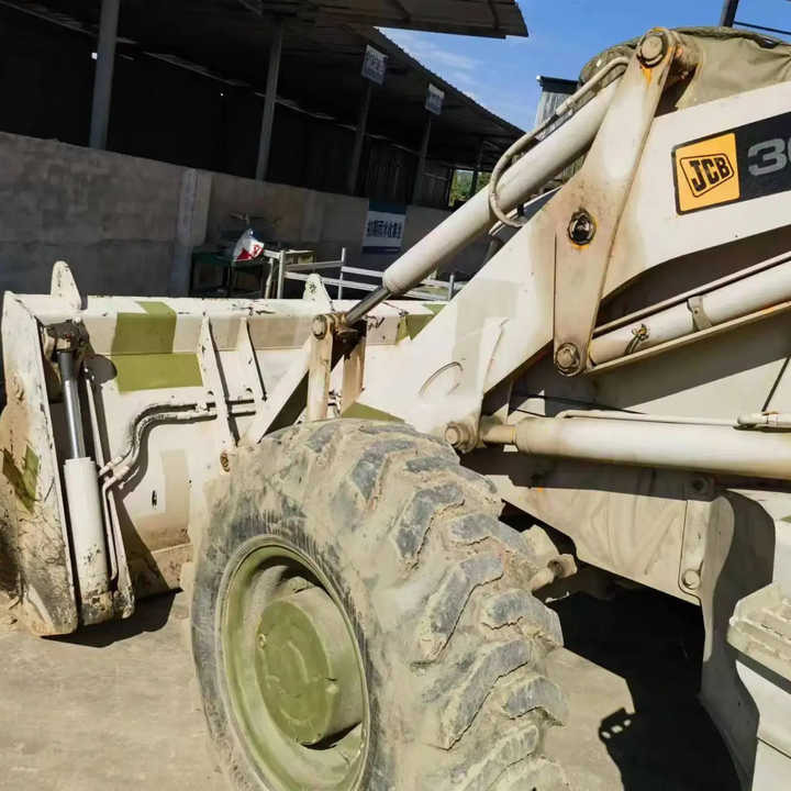 Hot sale Backhoe loader JCB 3CX 4*4 tlb loader UKmade, used cheap JCB 3CX retro loader and digger in good condition - Iş makinesi: fotoğraf 1 Hot sale Backhoe loader JCB 3CX 4*4 tlb loader UKmade, used cheap JCB 3CX retro loader and digger in good condition - Iş makinesi: fotoğraf 1