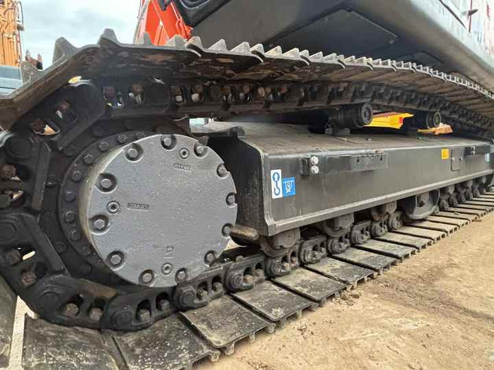 Hot sale Used Hitachi ZX200-3 digger 20ton Excavator second hand excavator - Paletli ekskavatör: fotoğraf 2 Hot sale Used Hitachi ZX200-3 digger 20ton Excavator second hand excavator - Paletli ekskavatör: fotoğraf 2