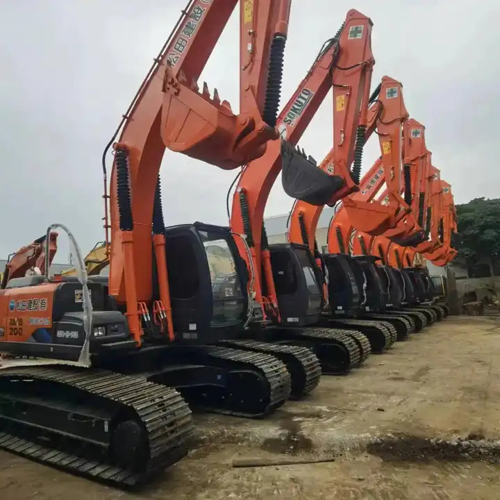 Japan Made Used Excavator Hitachi Ex200-1,Ex200 With Good Condition And Best Price Excavator Machine in Shanghai - Paletli ekskavatör: fotoğraf 1 Japan Made Used Excavator Hitachi Ex200-1,Ex200 With Good Condition And Best Price Excavator Machine in Shanghai - Paletli ekskavatör: fotoğraf 1