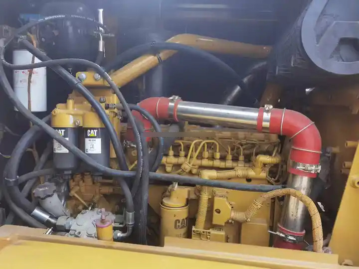 Orginal used cat 140K motor grader with CAT C7 engine in Shanghai China - Greyder: fotoğraf 4 Orginal used cat 140K motor grader with CAT C7 engine in Shanghai China - Greyder: fotoğraf 4