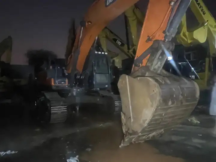 Original Doosan Dx420 Used Excavator/few Working Hours Used 420 Doosan Excavator Dx420 In Stock - Paletli ekskavatör: fotoğraf 3 Original Doosan Dx420 Used Excavator/few Working Hours Used 420 Doosan Excavator Dx420 In Stock - Paletli ekskavatör: fotoğraf 3
