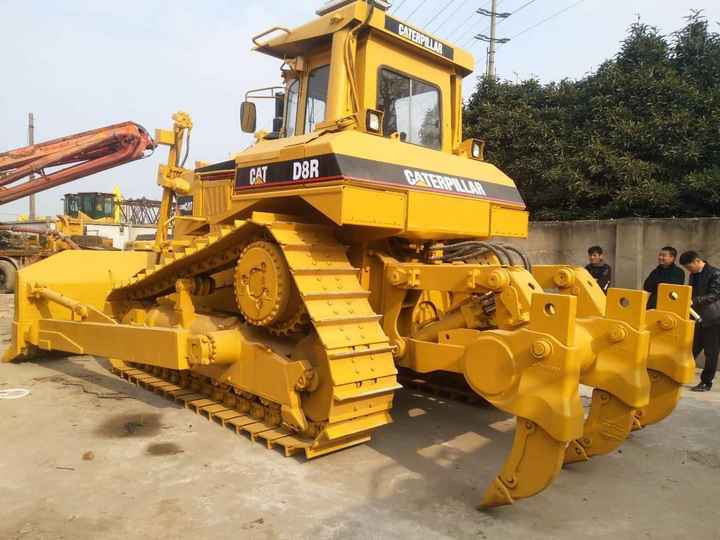 Original Japan Imported Caterpillar D8R Bulldozer Japan Original Cat D7G D7R D8R D9n D8r Used Bulldozers - Buldozer: fotoğraf 2 Original Japan Imported Caterpillar D8R Bulldozer Japan Original Cat D7G D7R D8R D9n D8r Used Bulldozers - Buldozer: fotoğraf 2