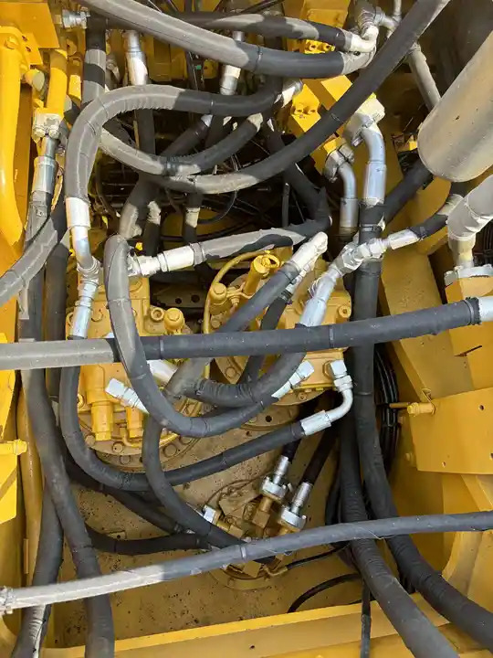 Second Hand CAT 349D2L Large Excavator, Original Cat 349d2L 340d2 340d2l 336dl Excavator Excavator for Hot Sale - Ekskavatör: fotoğraf 4 Second Hand CAT 349D2L Large Excavator, Original Cat 349d2L 340d2 340d2l 336dl Excavator Excavator for Hot Sale - Ekskavatör: fotoğraf 4
