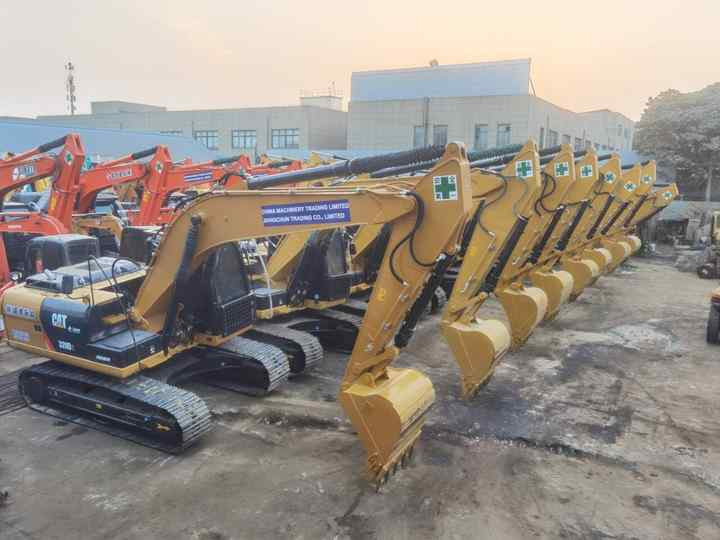Second Hand Large Excavator CAT 320D 320d2 Caterpillar 20 Ton Used Crawler Excavator Caterpillar 320 Excavators - Ekskavatör: fotoğraf 5 Second Hand Large Excavator CAT 320D 320d2 Caterpillar 20 Ton Used Crawler Excavator Caterpillar 320 Excavators - Ekskavatör: fotoğraf 5