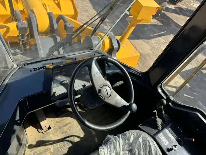 Second Hand Pay LoaderNice Performance Original Loader Used Komatsu Wa470 Loader Second Hand Wheel Loader Hot Sale - Tekerlekli yükleyici: fotoğraf 4 Second Hand Pay LoaderNice Performance Original Loader Used Komatsu Wa470 Loader Second Hand Wheel Loader Hot Sale - Tekerlekli yükleyici: fotoğraf 4