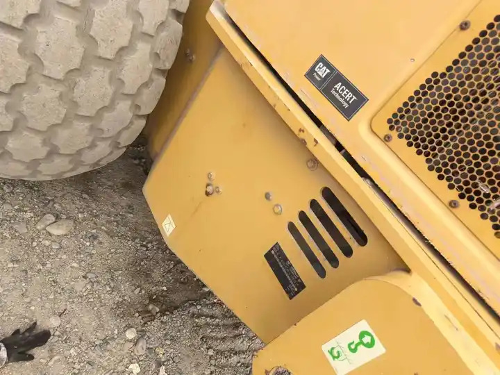Used 18 ton Caterpillar Road Roller CAT CS76T Road Paving Machinery Soil Compactor made in USA - Yol silindiri: fotoğraf 3 Used 18 ton Caterpillar Road Roller CAT CS76T Road Paving Machinery Soil Compactor made in USA - Yol silindiri: fotoğraf 3