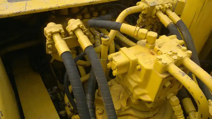 Used Excavator 40ton Good Quality Komatsu Pc400-6 Excavator Cheap Price For Sale - Paletli ekskavatör: fotoğraf 5 Used Excavator 40ton Good Quality Komatsu Pc400-6 Excavator Cheap Price For Sale - Paletli ekskavatör: fotoğraf 5
