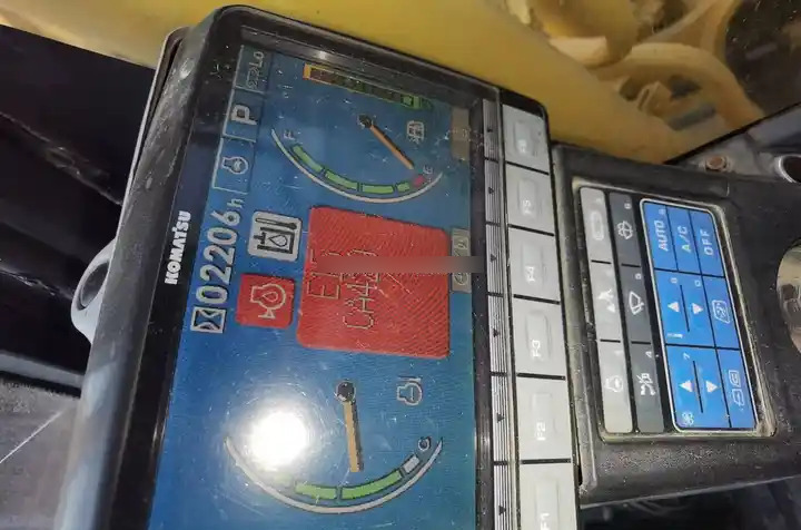 Used Komatsu excavator Pc220-8 in good condition for sale,second hand PC200-8 in good condition - Paletli ekskavatör: fotoğraf 3 Used Komatsu excavator Pc220-8 in good condition for sale,second hand PC200-8 in good condition - Paletli ekskavatör: fotoğraf 3