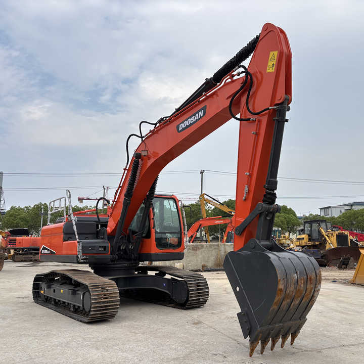 Used Machinery Equipment Dx225lca Used Excavators in Stock for Sale - Paletli ekskavatör: fotoğraf 1 Used Machinery Equipment Dx225lca Used Excavators in Stock for Sale - Paletli ekskavatör: fotoğraf 1