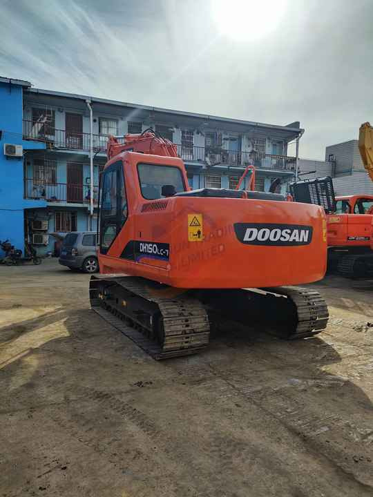 Used excavator doosan dh150 excavators machinery doosan dx60 dx80 dx75 dx225 Good Condition Low price - Paletli ekskavatör: fotoğraf 3 Used excavator doosan dh150 excavators machinery doosan dx60 dx80 dx75 dx225 Good Condition Low price - Paletli ekskavatör: fotoğraf 3