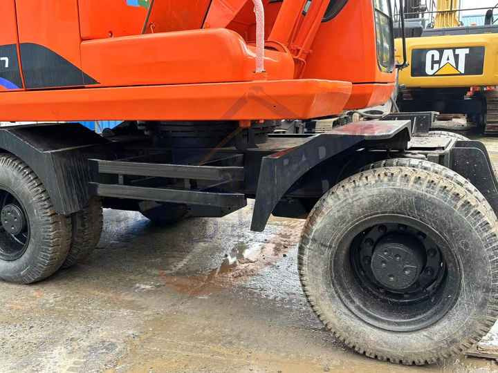 Used excavator doosan dh150 excavators machinery doosan dx60 dx80 dx75 dx225 Good Condition Low price - Paletli ekskavatör: fotoğraf 2 Used excavator doosan dh150 excavators machinery doosan dx60 dx80 dx75 dx225 Good Condition Low price - Paletli ekskavatör: fotoğraf 2