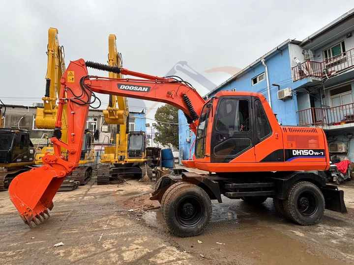 Used excavator doosan dh150 excavators machinery doosan dx60 dx80 dx75 dx225 Good Condition Low price - Paletli ekskavatör: fotoğraf 3 Used excavator doosan dh150 excavators machinery doosan dx60 dx80 dx75 dx225 Good Condition Low price - Paletli ekskavatör: fotoğraf 3