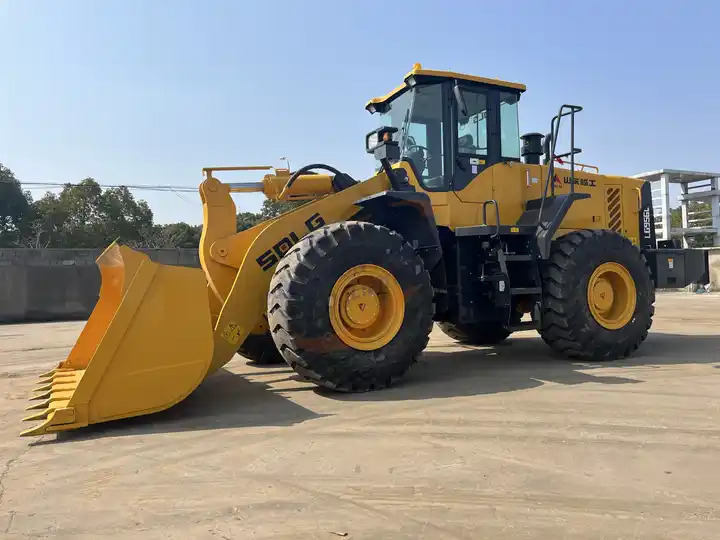 Competitive Used wheel loader SDLG 956L L956F 956l wheel loader China heavy duty hydraulic tractor loader in low price - Tekerlekli yükleyici: fotoğraf 4 Competitive Used wheel loader SDLG 956L L956F 956l wheel loader China heavy duty hydraulic tractor loader in low price - Tekerlekli yükleyici: fotoğraf 4