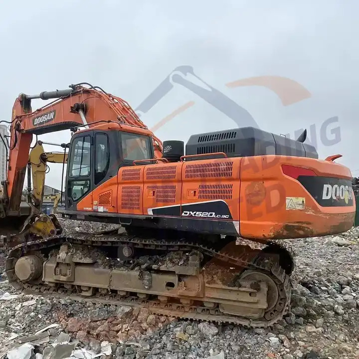 New arrival Used Doosan excavator DX520LC-9C in good condition for sale in good condition - Paletli ekskavatör: fotoğraf 1 New arrival Used Doosan excavator DX520LC-9C in good condition for sale in good condition - Paletli ekskavatör: fotoğraf 1