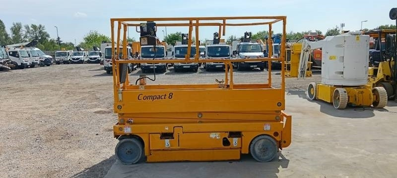 Haulotte Compact 8 - 8m, electric - Makasli platform: fotoğraf 5 Haulotte Compact 8 - 8m, electric - Makasli platform: fotoğraf 5