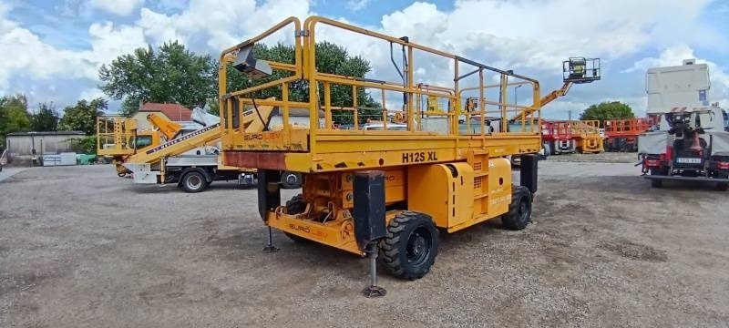 Haulotte H12SXLNT - 12m, 4x4, diesel - Makasli platform: fotoğraf 2 Haulotte H12SXLNT - 12m, 4x4, diesel - Makasli platform: fotoğraf 2
