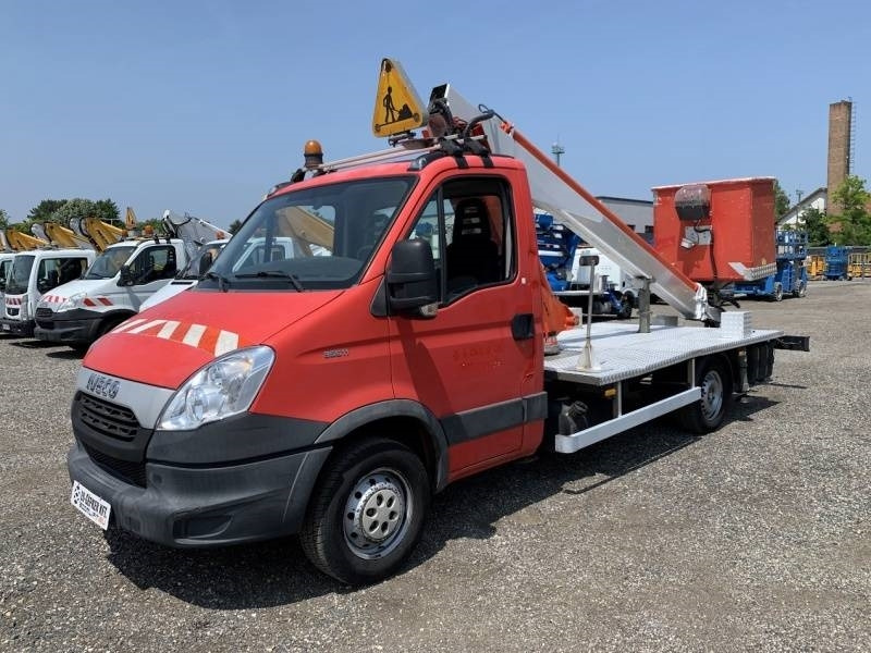 Iveco Daily Multitel 160 ALU DS - 16m - Araç üzerine platform: fotoğraf 2 Iveco Daily Multitel 160 ALU DS - 16m - Araç üzerine platform: fotoğraf 2