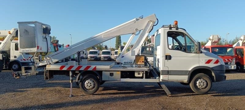 Iveco Daily Multitel 160 ALU DS - 16m - Araç üzerine platform: fotoğraf 4 Iveco Daily Multitel 160 ALU DS - 16m - Araç üzerine platform: fotoğraf 4