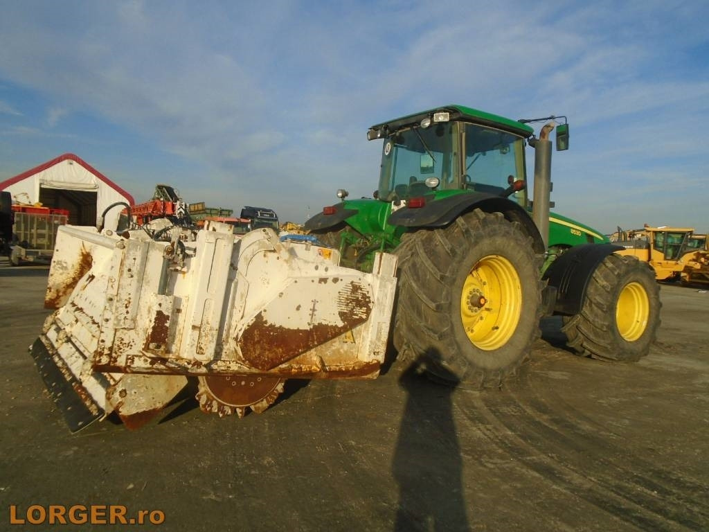 John Deere 8530 cu stabilizator de sol Wirtgen WS 250. - Traktör: fotoğraf 5 John Deere 8530 cu stabilizator de sol Wirtgen WS 250. - Traktör: fotoğraf 5