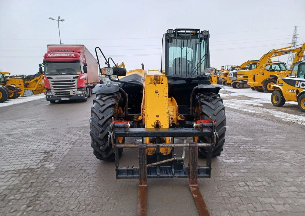 JCB 531-70 - Teleskopik yükleyici: fotoğraf 3 JCB 531-70 - Teleskopik yükleyici: fotoğraf 3