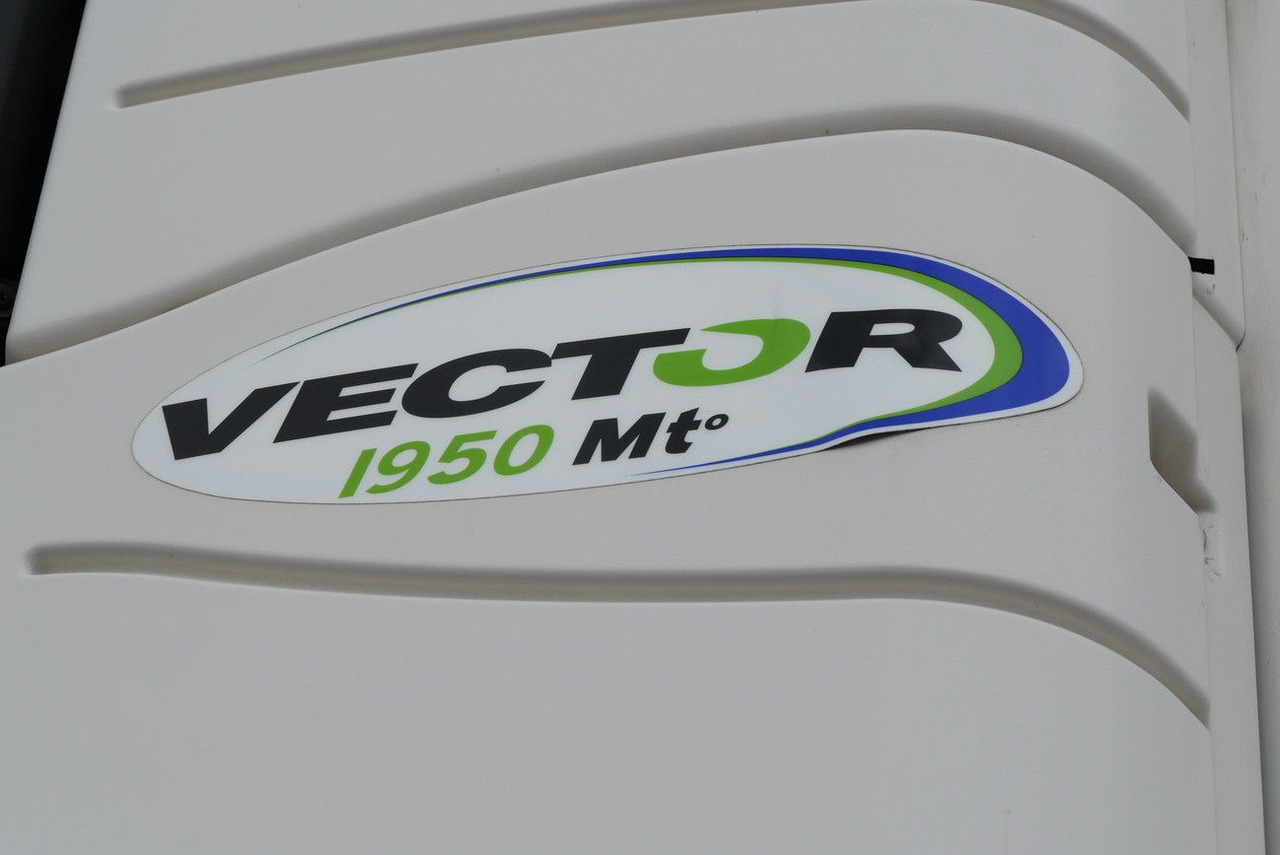 Schmitz Cargobull SKO 18 /BI TEMP / LBW BÄR / FP45 /VECTOR 1950 MT - Kapalı karoser dorse: fotoğraf 4 Schmitz Cargobull SKO 18 /BI TEMP / LBW BÄR / FP45 /VECTOR 1950 MT - Kapalı karoser dorse: fotoğraf 4