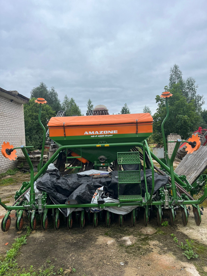 AMAZONE AD-P 4000 Super - Kombine ekim makinesi: fotoğraf 1 AMAZONE AD-P 4000 Super - Kombine ekim makinesi: fotoğraf 1