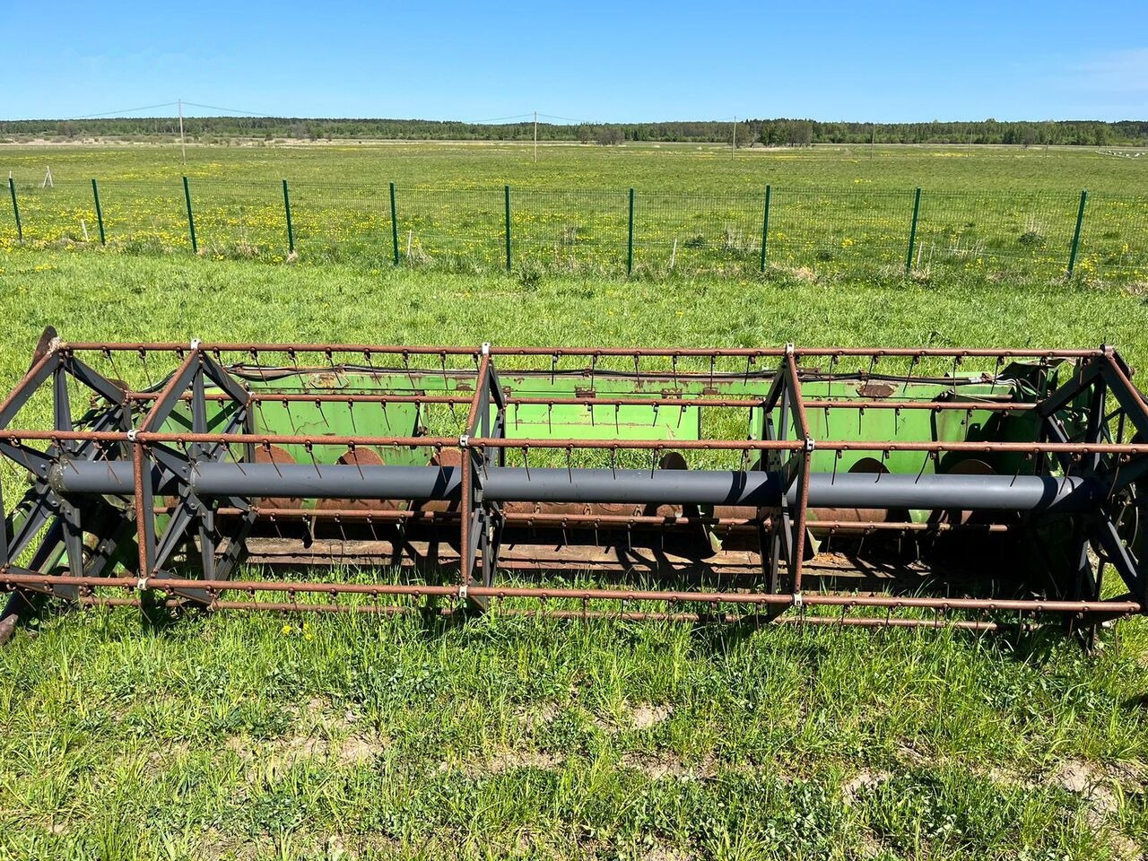 John Deere 1075 - Biçerdöver: fotoğraf 3 John Deere 1075 - Biçerdöver: fotoğraf 3