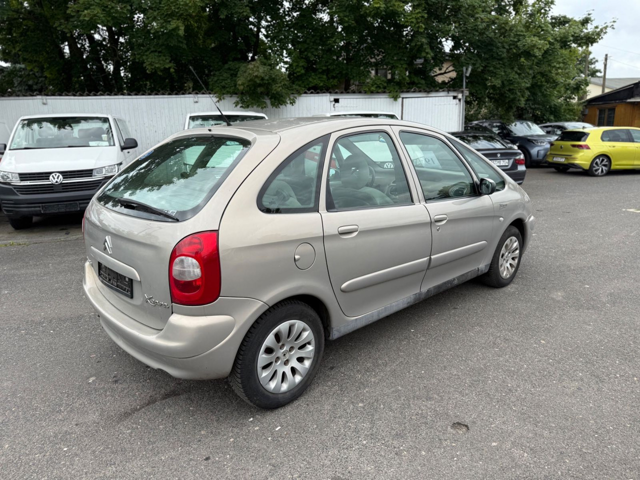 Citroën Xsara Picasso 1.8 16V Exclusive - Sedan araba: fotoğraf 4 Citroën Xsara Picasso 1.8 16V Exclusive - Sedan araba: fotoğraf 4