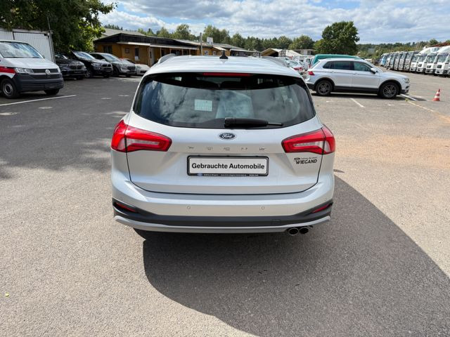 Ford Focus Turnier Active - Station wagon: fotoğraf 4 Ford Focus Turnier Active - Station wagon: fotoğraf 4