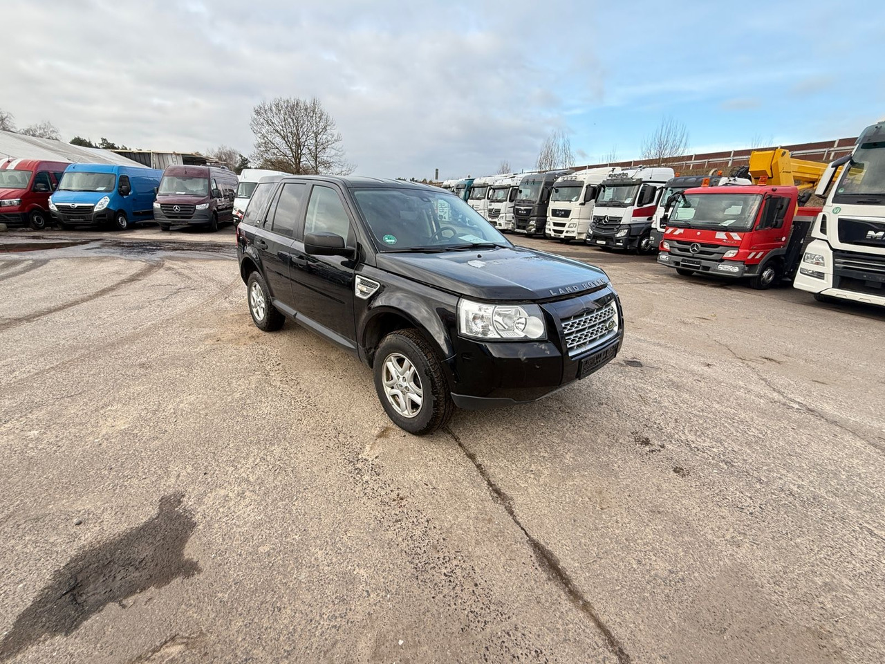 Land Rover Freelander 2 XE Limited Edition Brandschaden - SUV: fotoğraf 2 Land Rover Freelander 2 XE Limited Edition Brandschaden - SUV: fotoğraf 2