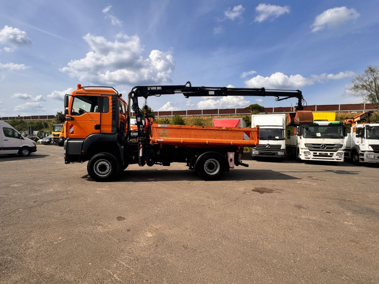 Damperli kamyon, Vinçli kamyon MAN TGA 18.310 Kipper - Kran 4x4: fotoğraf 12