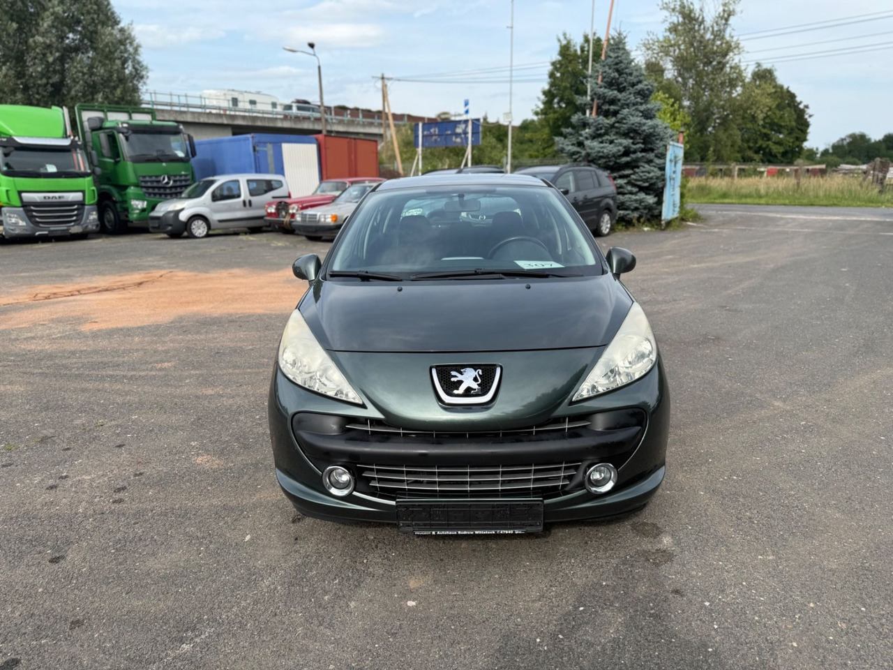 Peugeot 207 Sport Automatik - Sedan araba: fotoğraf 1 Peugeot 207 Sport Automatik - Sedan araba: fotoğraf 1