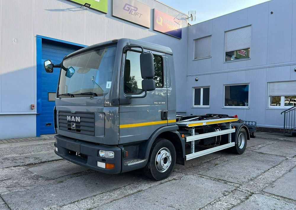 MAN TGL 12.180, hakowiec Janco/GP Lift - Çöp kamyonu: fotoğraf 1 MAN TGL 12.180, hakowiec Janco/GP Lift - Çöp kamyonu: fotoğraf 1