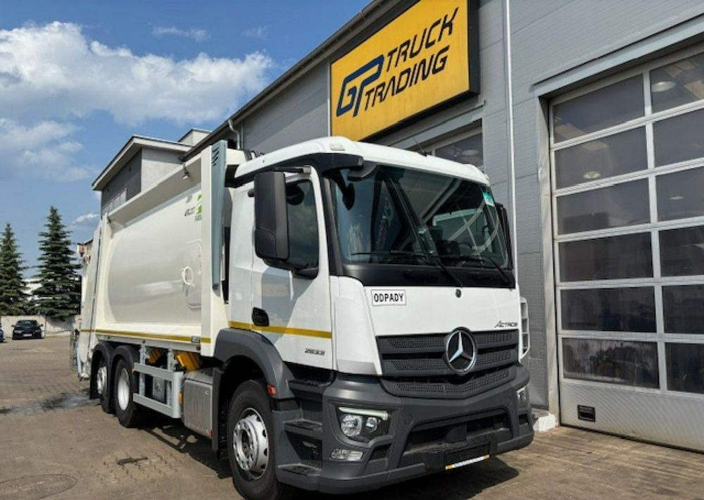 Mercedes-Benz Actros - Çöp kamyonu: fotoğraf 3 Mercedes-Benz Actros - Çöp kamyonu: fotoğraf 3