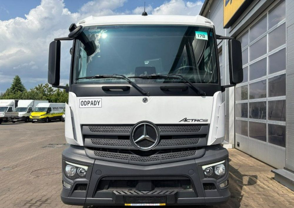 Mercedes-Benz Actros - Çöp kamyonu: fotoğraf 2 Mercedes-Benz Actros - Çöp kamyonu: fotoğraf 2