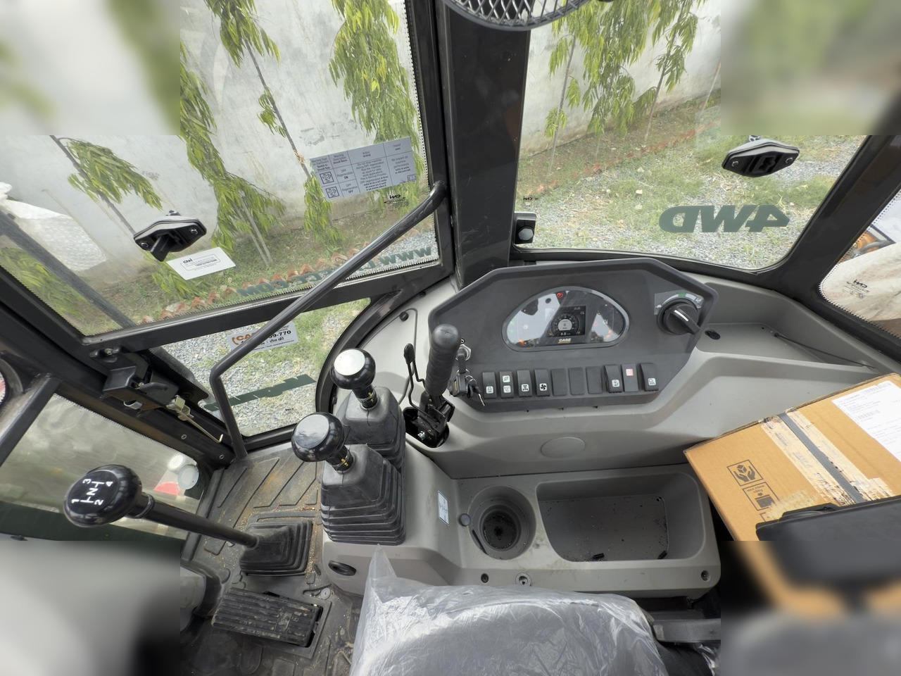 Yeni Iş makinesi CASE 770NX MAGNUM: fotoğraf 18 Yeni Iş makinesi CASE 770NX MAGNUM: fotoğraf 18