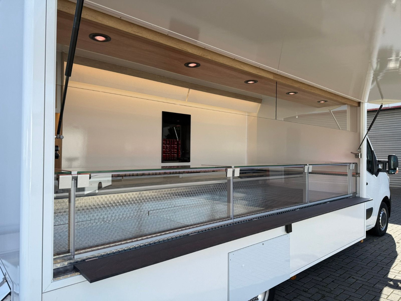 Renault ESSELMANN Verkaufsmobil - Gida kamyon: fotoğraf 4 Renault ESSELMANN Verkaufsmobil - Gida kamyon: fotoğraf 4