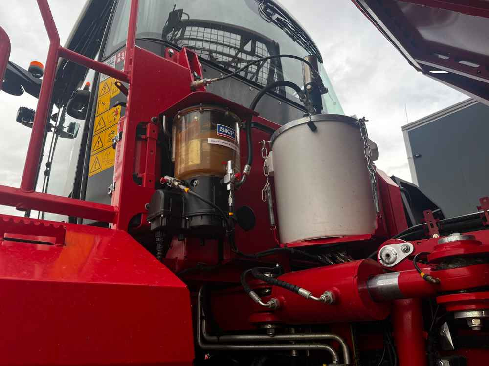 Grimme REXOR 6300 Platinum - Toprak işleme makinesi: fotoğraf 2 Grimme REXOR 6300 Platinum - Toprak işleme makinesi: fotoğraf 2